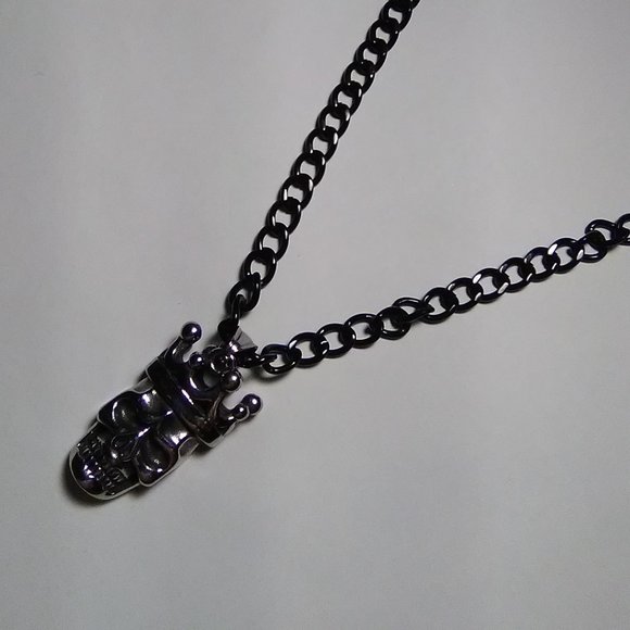 Gothic Silver-Plated Skull with Black Chain Choker/Necklace - Picture 4 of 10